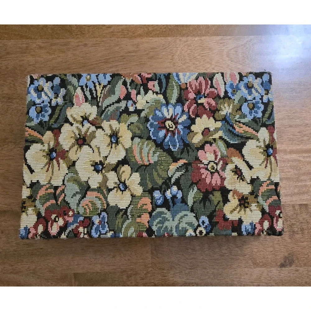 Vintage 90s/80s Floral Tapestry Jewelry Box with Mirror, Pink, cottagecore